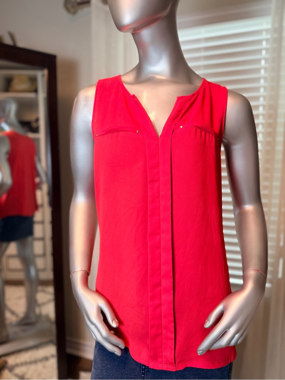 Express Portofino Sleeveless Blouse Medium Dark Coral Light Red Career Cotton